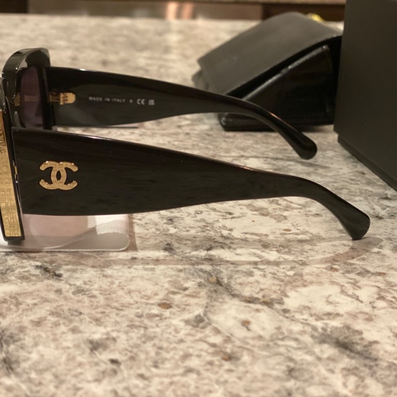 Authentic Chanel CH5435 black gold, grey gradient lens - Picture 4 of 7
